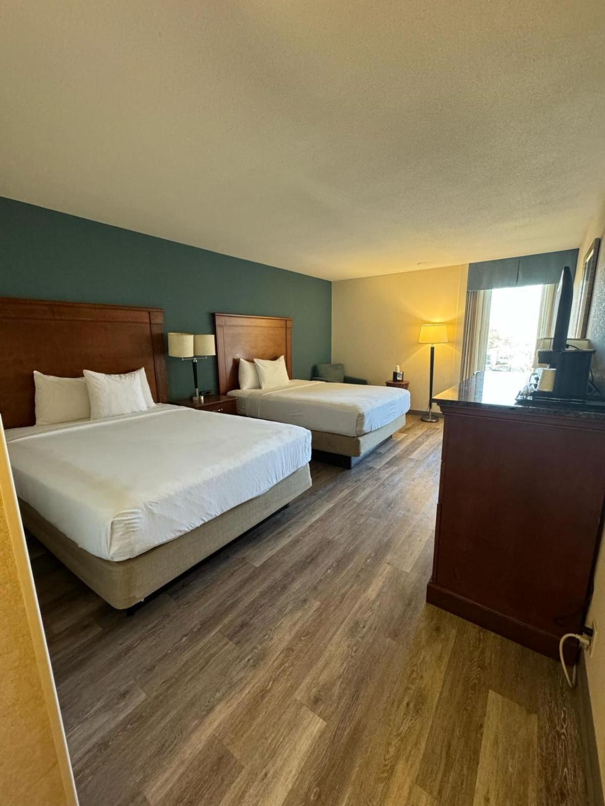 Sonesta Essential Houston Hobby Airport Hotel Exterior photo