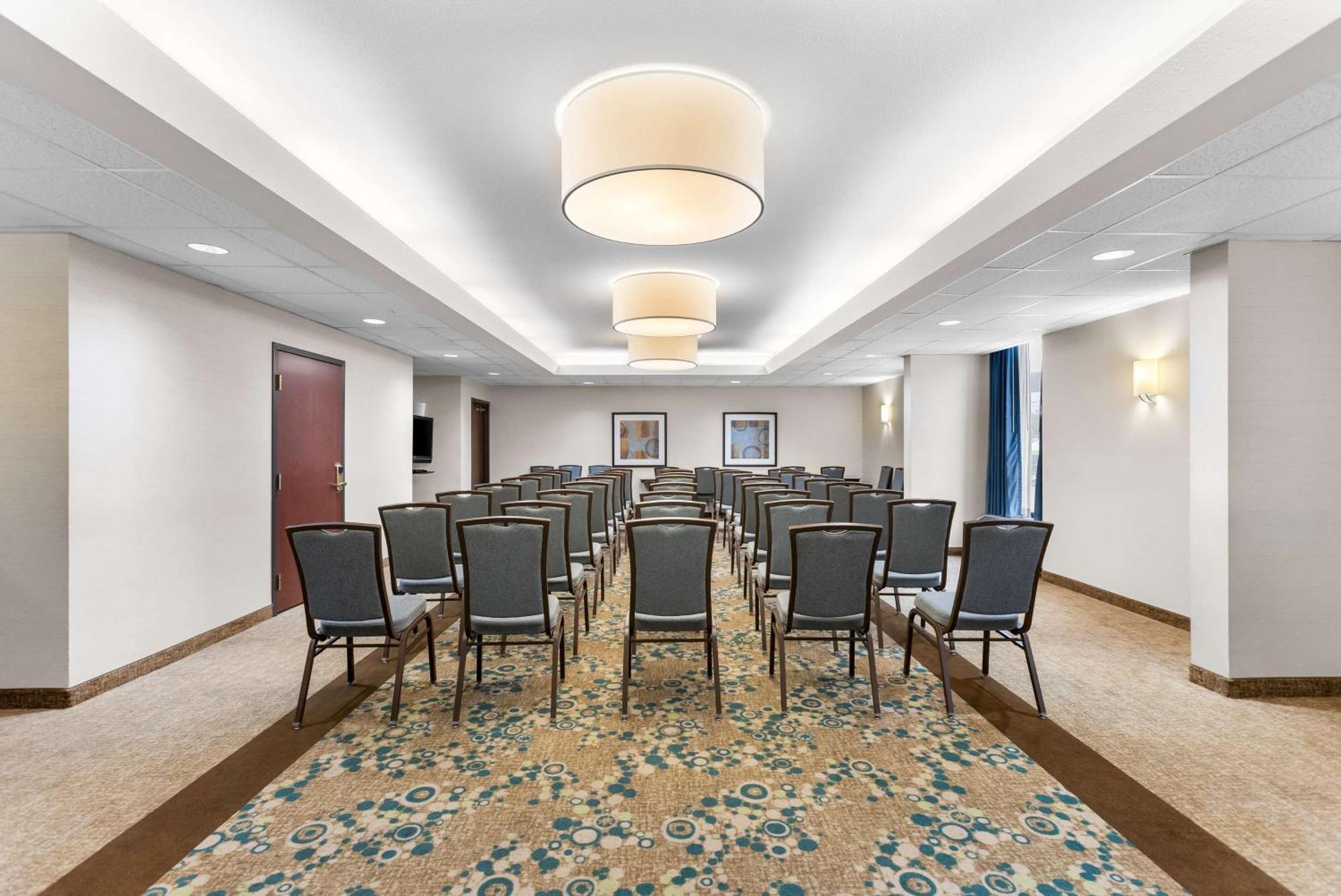 Sonesta Essential Houston Hobby Airport Hotel Exterior photo
